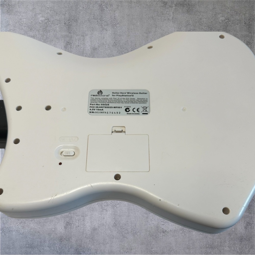 RedOctane Guitar Hero Wireless Guitar PS2 White Untested 95025 - Picture 8 of 9